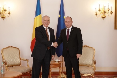 Ministrul de Externe, Bogdan Aurescu, şi Garry Kasparov, fost campion mondial la şah şi preşedintele Human Rights Foundation au vorbit despre situaţia din Ucraina / Kasparov a subliniat necesitatea sprijinirii Kievului