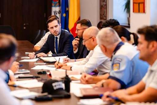 Stelian Bujduveanu anunţă măsuri pentru ca traficul din Bucureşti să fie cât mai fluent, odată cu începerea şcolii: Toate echipajele Poliţiei Locale vor fi mobilizate pentru a monitoriza intersecţiile şi zonele din jurul şcolilor