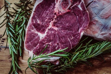 Cum să foloseşti şi să ai grijă de maşina de tocat carne