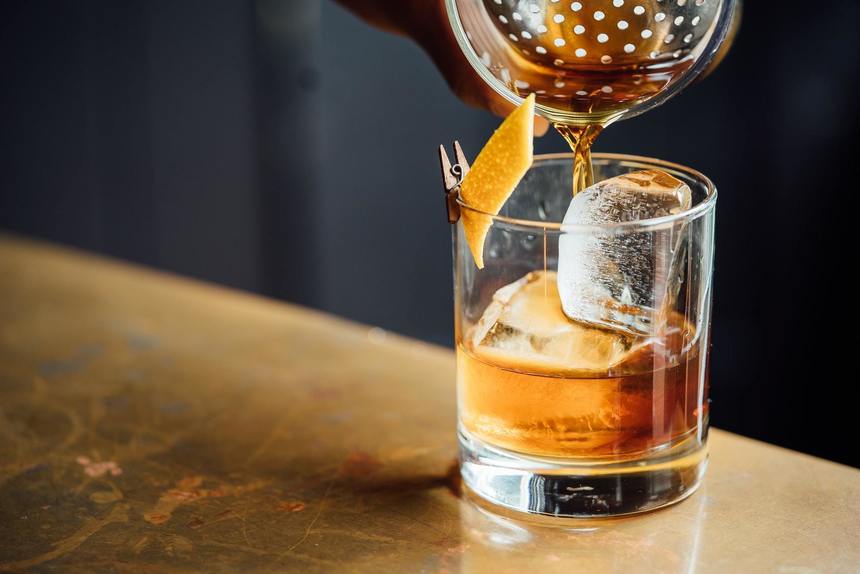 9 beneficii ascunse pentru sănătate care fac din băutul whisky-ului un obicei bun (P)