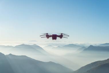 7 lucruri pe care trebuie să le ştiţi înainte de a vă cumpăra o dronă (P)