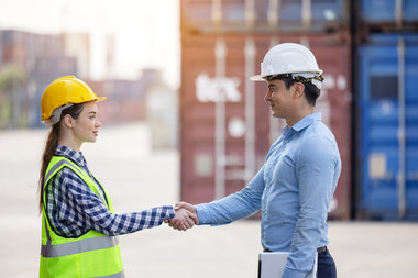 Preţurile tuturor lucrărilor meşteşugăreşti şi de construcţii într-un singur loc doar cu un click! Vă întrebaţi unde există aşa ceva? Răspunsul: la Daibau.ro! (P)
