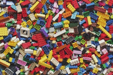 Lego Technic şi Lego Ninjago: două lumi de aventură şi creativitate (P)