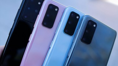 Flagship sau telefon de buget? Samsung te poate scoate din încurcătură