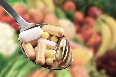 Pericolele automedicaţiei în (in)fertilitate: de ce trebuie să apelezi la un specialist