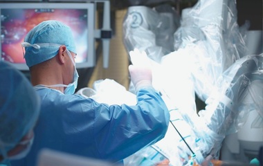 La un pas de un diagnostic grav la doar 37 de ani. Cum i-au salvat doctorii şansa de a deveni mamă