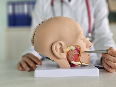 Simptomele cancerelor ORL: Explicaţiile medicului Ştefan Adrian, Centrul Medical Neolife Băneasa