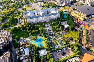 IULIUS accesează prima refinanţare unitară din România acordată unui portofoliu de clădiri cu funcţiuni variate integrate într-un proiect mixed-use: 305 milioane de euro