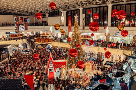 Retailtainment-ul ia avânt: mallurile transformă Crăciunul în experienţă