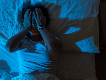 Insomnia nu trece de la sine: harta creierului arată ce se întâmplă şi ce poţi face