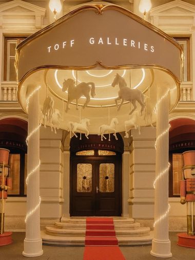 TOFF Galleries aprinde luminile de Crăciun la Palatul Ştirbei şi inaugurează o nouă eră a luxului în România

