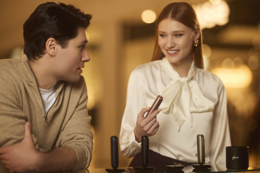 Ploom AURA ilustrează evoluţia în strânsă legătură cu dinamica pieţei