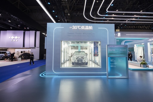 BYD promite încărcare de la 10% la 70% în cinci minute. Tehnologia revoluţionară prezentată la Beijing Auto Show