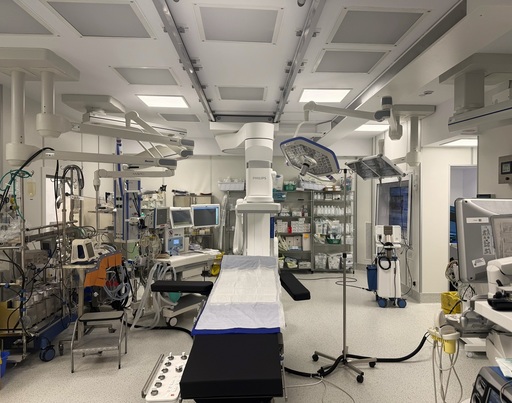 Ponderas Academic Hospital investeşte 1,7 milioane de euro într-o sală hibridă de angiografie şi chirurgie cardiovasculară