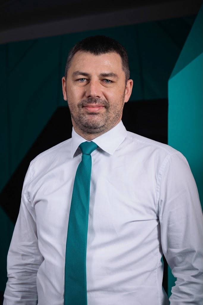 INTERVIU - Alexandru Ion, CloudXEdge: Companiile medii sunt mai expuse, pentru că au aceleaşi dependenţe critice, dar nu alocă resursele necesare până la un incident major