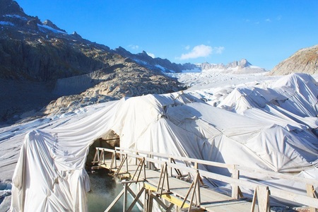 Cercetătorii vor studia ecosistemele gheţarilor pentru a înţelege mai bine impactul topirii acestora