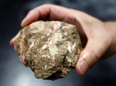 Roboţi subacvatici explorează marea dintre Norvegia şi Groelanda în căutare de minerale valoroase pentru smartphone-uri