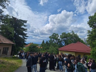 ALEGERI PREZIDENŢIALE 2025 – Universitatea Babeş-Bolyai: Aproape 65% dintre românii din ţară şi din afara ei au înţeles că votul nu este doar un drept, ci o responsabilitate a fiecăruia
