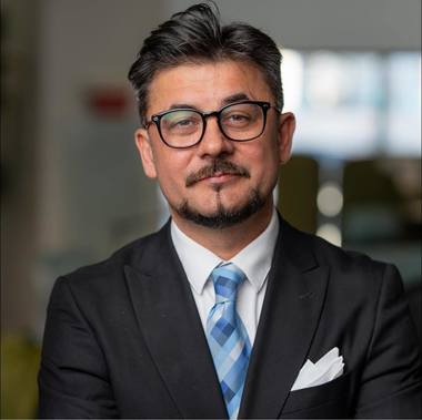 Când antreprenorii se implică în educaţie. Ce ar vrea să vadă Cristian Oneţiu de la sistemul de învăţământ din România