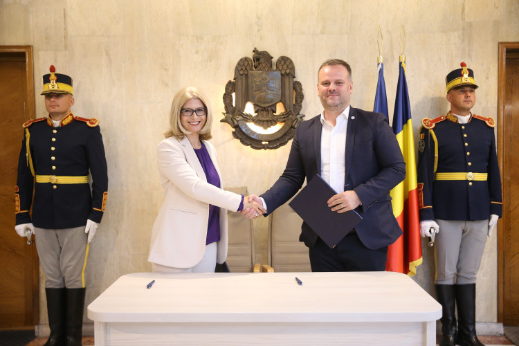 Cooperare între Institutul pentru Studii Politice de Apărare şi Istorie Militară şi Facultatea de Istorie Bucureşti pentru promovarea cunoaşterii istorice, a culturii strategice şi a valorilor educaţiei civice în domeniul securităţii şi apărării naţionale