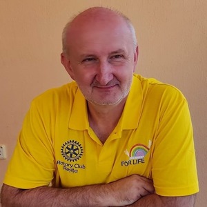 Ovidiu Bădescu, profesor de matematică la Colegiul Naţional Traian Lalescu din Reşiţa: “La Evaluarea Naţională aş da elevilor toate formulele necesare rezolvării problemelor şi aş verifica dacă elevii sunt capabili să opereze cu acele formule”