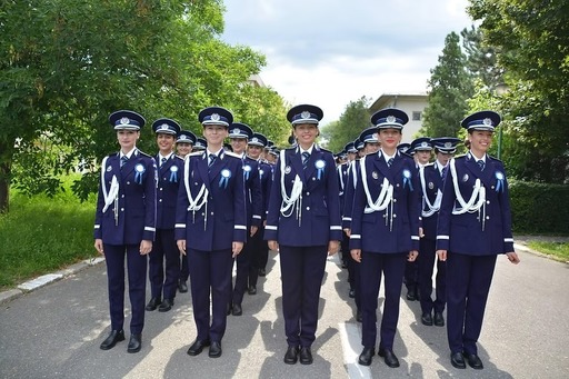 Sindicatul Europol cere organizarea constantă a sesiunilor de admitere în şcolile de agenţi de poliţie, reclamând deficitul de personal care depăşeşte 20%: Poliţiştii din teren au nevoie de colegi, nu doar de promisiuni

