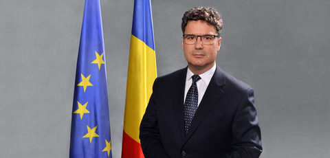 Remus Procopie: Promovarea unei moţiuni de cenzură de către PSD împreună cu AUR este o greşeală politică majoră / Menţinerea direcţiei pro-occidentale nu se face prin alianţe conjuncturale cu AUR


