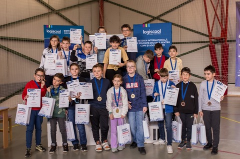 Marea Aventură Digitală, competiţia gratuită pentru copii care poate schimba realitatea: 74% dintre elevii români ajung la 14 ani fără competenţe digitale de bază/ Când se desfăşoară, cine se poate înscrie şi în ce condiţii