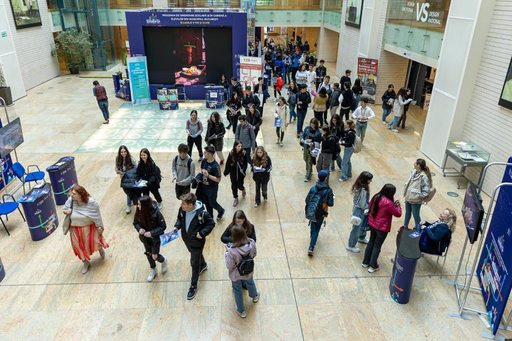 Primăria Bucureşti anunţă cel mai mare târg educaţional din ţară - 93 de licee şi 12 universităţi din Capitală îşi prezintă oferta la Biblioteca Naţională a României