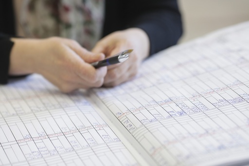 Nota 9 luată la o şcoală nu este comparabilă cu nota 9 luată la altă şcoală. Ministerul Educaţiei vrea să reducă aceste diferenţe prin noul cadru pentru Curriculumul Naţional
