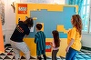 Studiu - 95% dintre părinţii din România spun că joaca este la fel de importantă ca educaţia formală