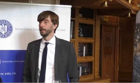 Abel Schumann (INES): Salariul contează, dar nu poate fi singurul care să îi atragă pe profesori în carieră/ Sistemele de educaţie nu vor putea să intre în competiţie cu alte sisteme, precum cel bancar sau IT, în ceea ce priveşte salariile