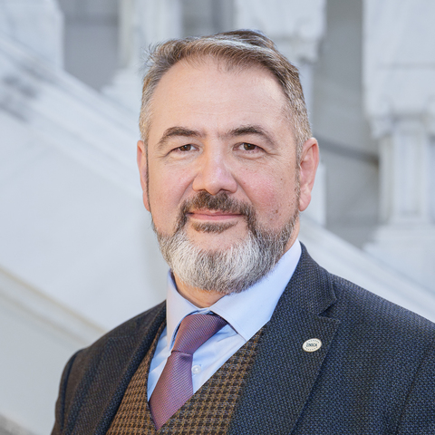 Consilierul prezidenţial Sorin Costreie: E clar că investiţia în Educaţie este minimală şi este de supravieţuire şi profesorii nu au nevoie doar de salarii