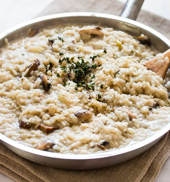 Risotto cu ciuperci. Trucuri pentru un orez cremos