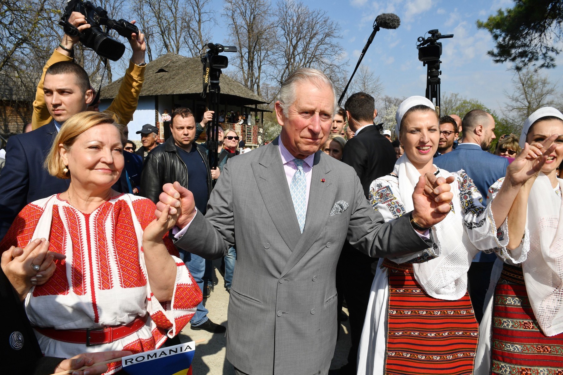 Cum PromoveazÄƒ PrinÅ£ul Charles Turismul Romanesc SperÄƒ SÄƒ RevinÄƒ Curand In Romania DupÄƒ Pandemie