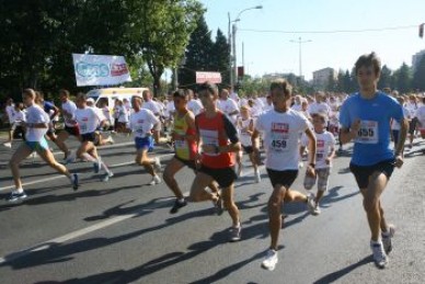 Iubitorii mişcării au alergat la Crosul Click! Sănătate