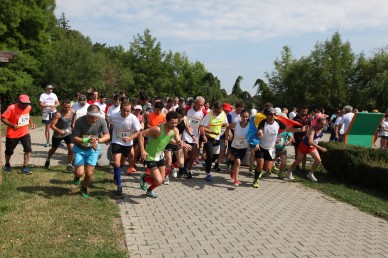 Cu mic, cu mare, bucureştenii au alergat la crosul Click!Sănătate
