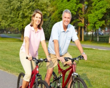 Ce fel de exerciţii fizice să faci după 50 de ani