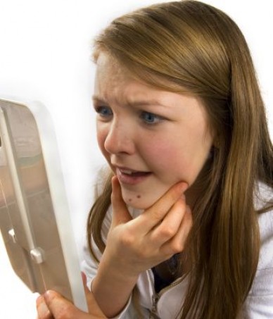 Aşa tratezi acneea la adolescenţi!