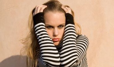 Prezenţa îndelungată pe reţelele sociale creşte riscul de depresie la adolescenţi