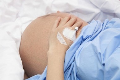 Complicaţii posibile după cezariană