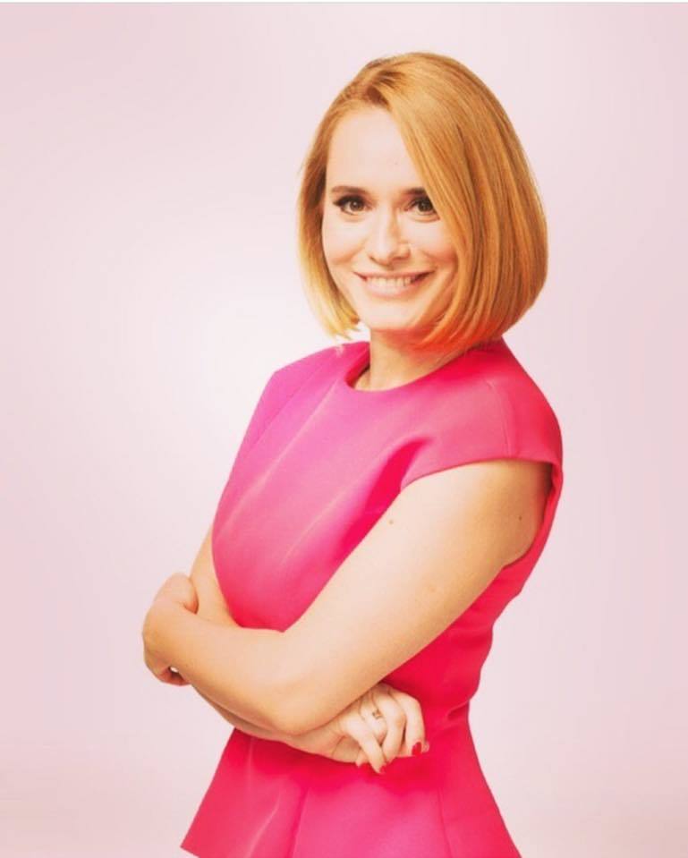 Cum prepară Andreea Esca tarta cu mere