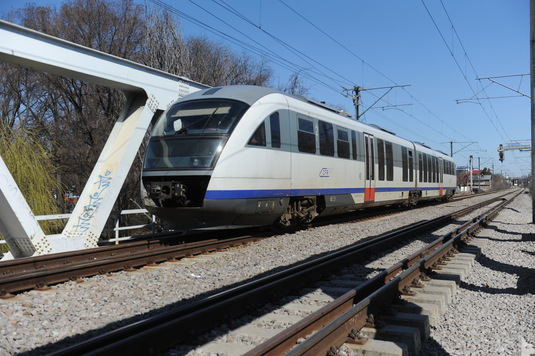 Fără linie de tren directă între Gara de Nord şi Otopeni | Varianta de rezervă pentru EURO 2020