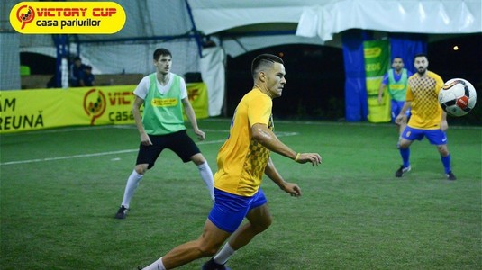Ciolacu s-a apucat de minifotbal. A jucat în Singapore şi la Rapid, iar acum e la Victory Cup