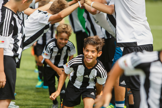 Juventus se întoarce în România pentru o nouă tabrără dedicată celor mai mici fotbalişti de la noi