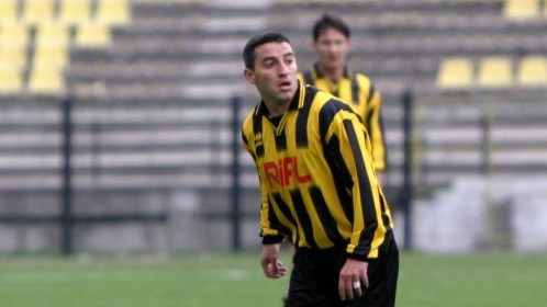 Fostul fotbalist Tiberiu Şerban a ajuns în puşcărie. Şi-a bătut şi ameninţat cu cuţitul prietena, apoi a încălcat termenii arestului