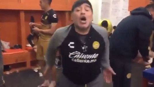 VIDEO | Spectacol marca Maradona! Dans lasciv la vestiare după victoria cu Correcaminos