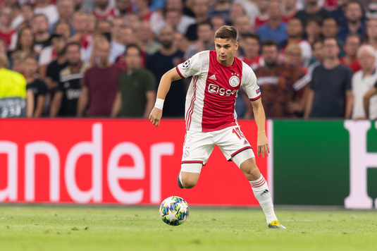 Răzvan Marin, doar rezervă în confruntarea cu PSV. Românul nu mai prinde minute la Ajax