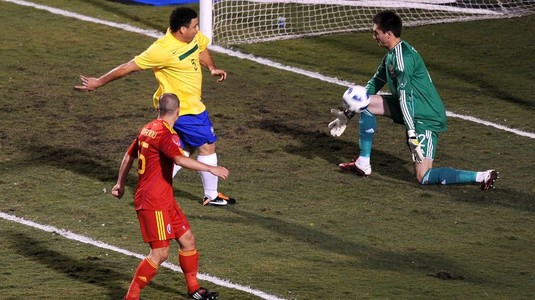 VIDEO | Nouă ani de la Brazilia - România, scor 1-0. A fost meciul de retragere al marelui Ronaldo. Ciprian Tătăruşanu i-a "stricat" momentul