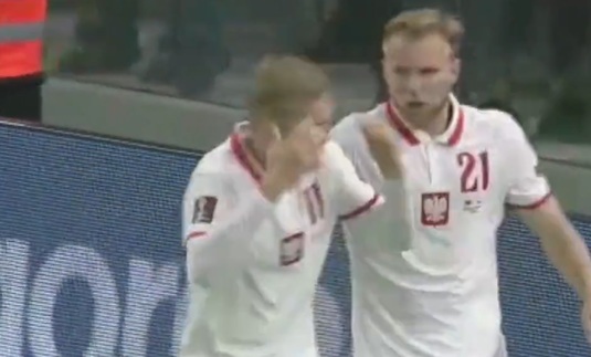 Meciul Albania - Polonia a fost întrerupt după ce fanii au aruncat obiecte în teren